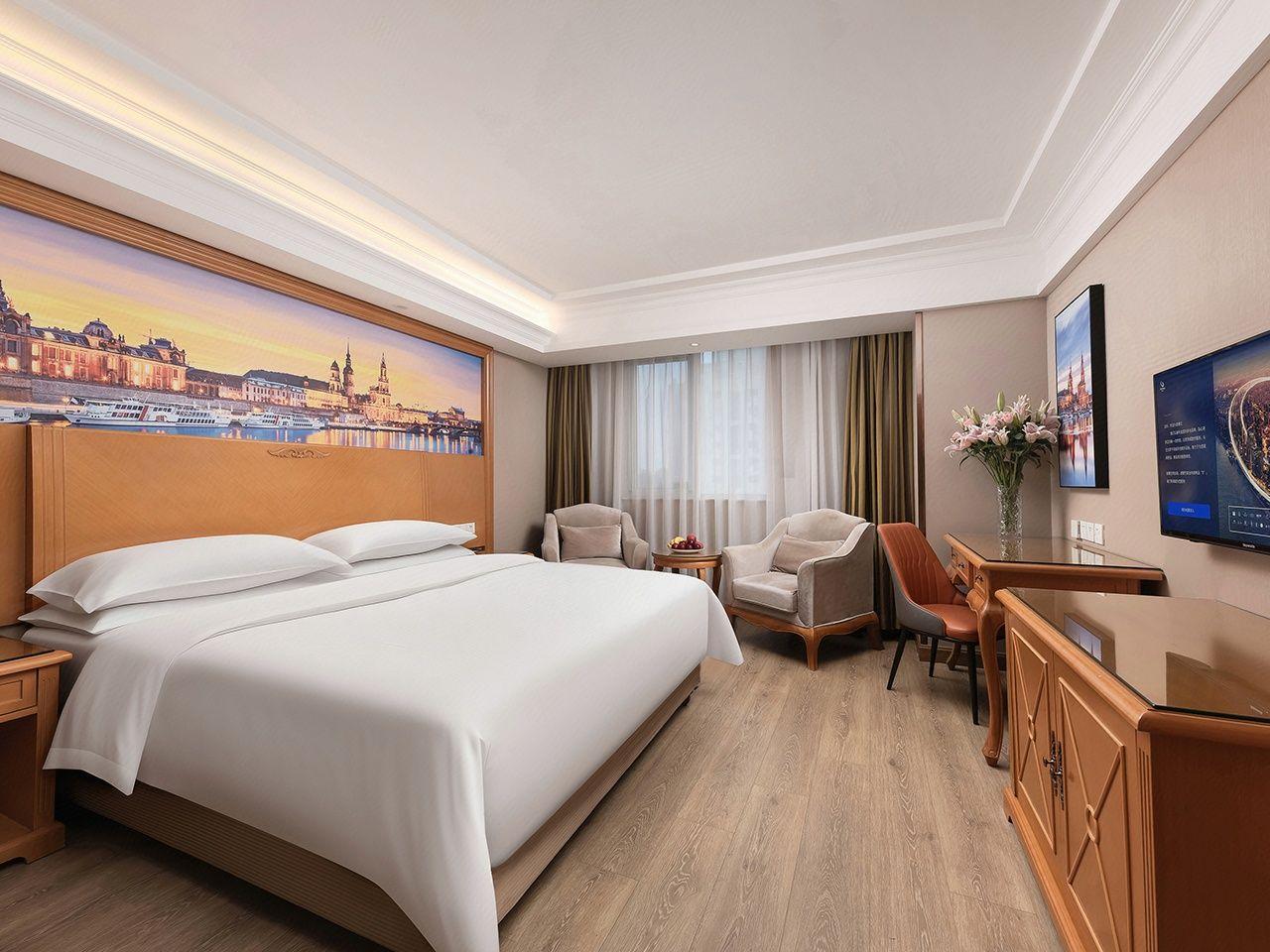 Vienna International Hotel Guang'anmen 15/32