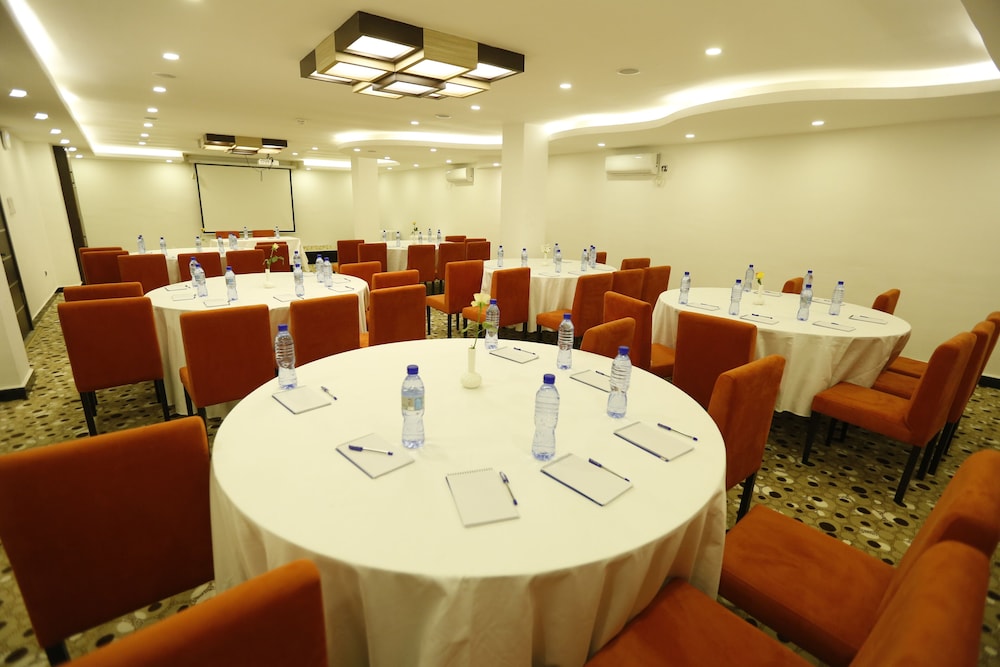 Cassiopeia Hotel 46/50
