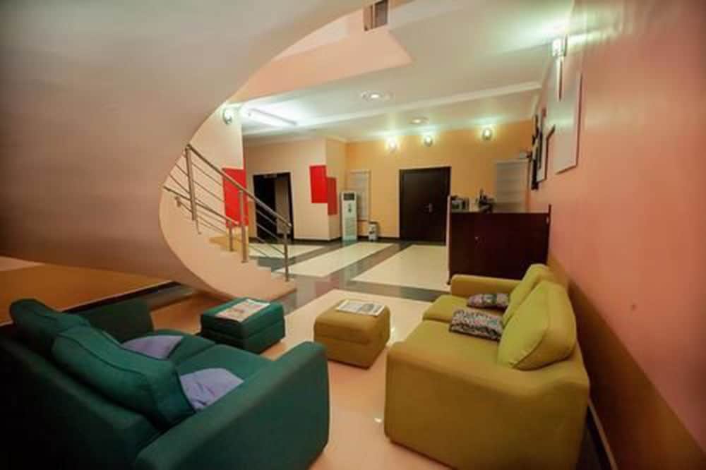 Grace Manor Hotels And Suites 16/23