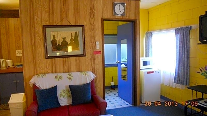 Summers Rest Units 24/32
