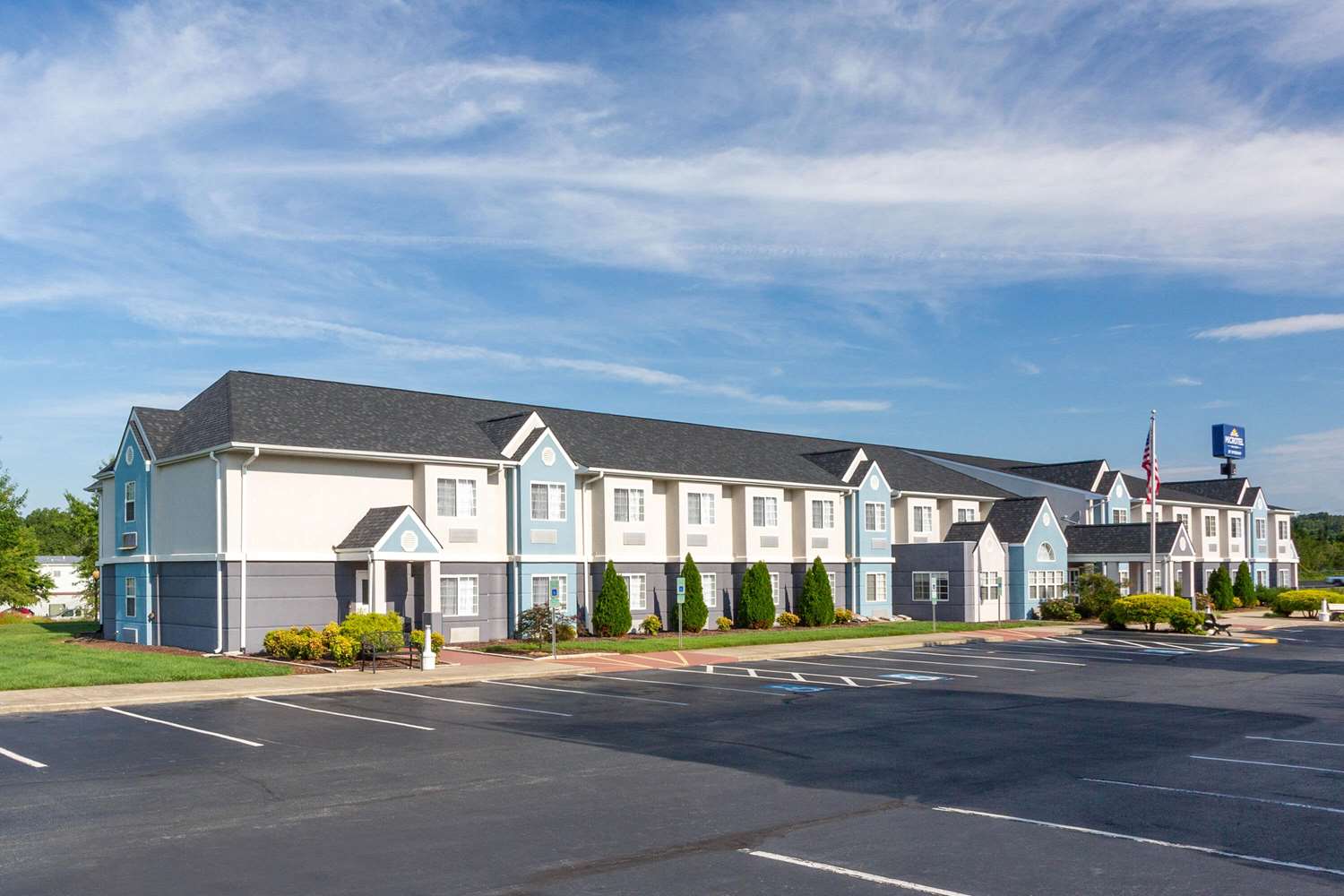 Microtel Inn And Suites Burlington 7/11