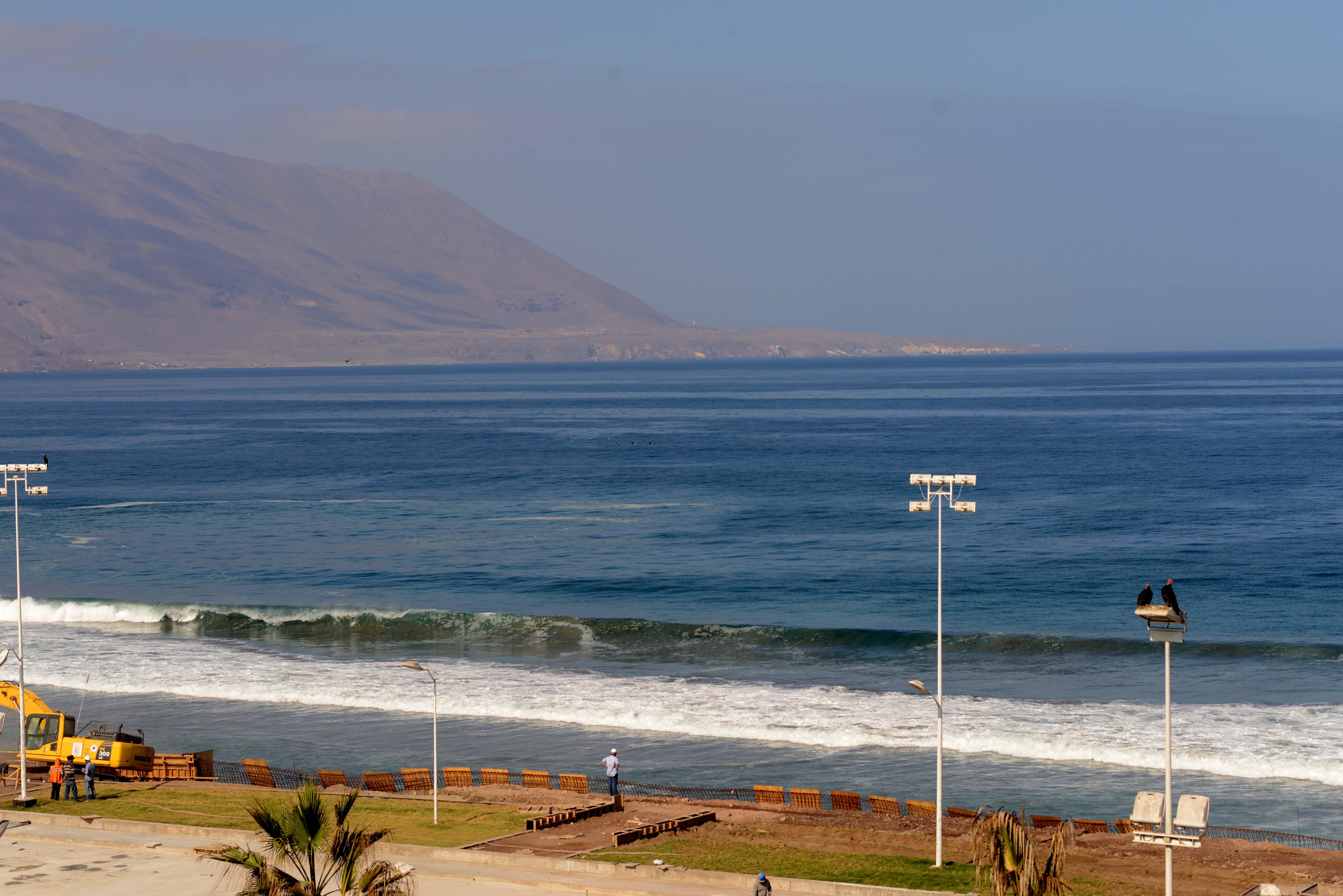 HOLIDAY INN EXPRESS IQUIQUE 70/74