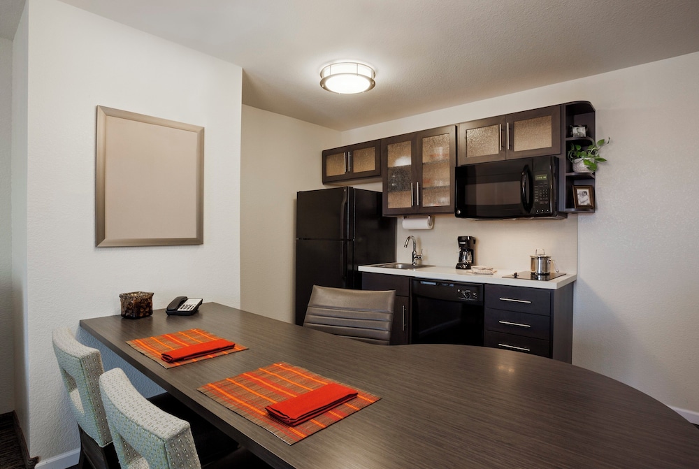 Candlewood Suites Grand Prairie Arlington An Ihg Hotel 33/40