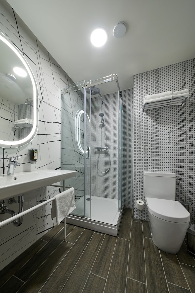 Kaunas Hotel 62/64