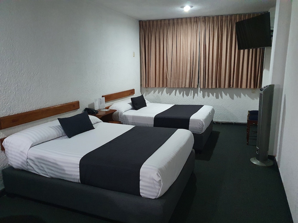 Estanza Hotel and Suites 14/58