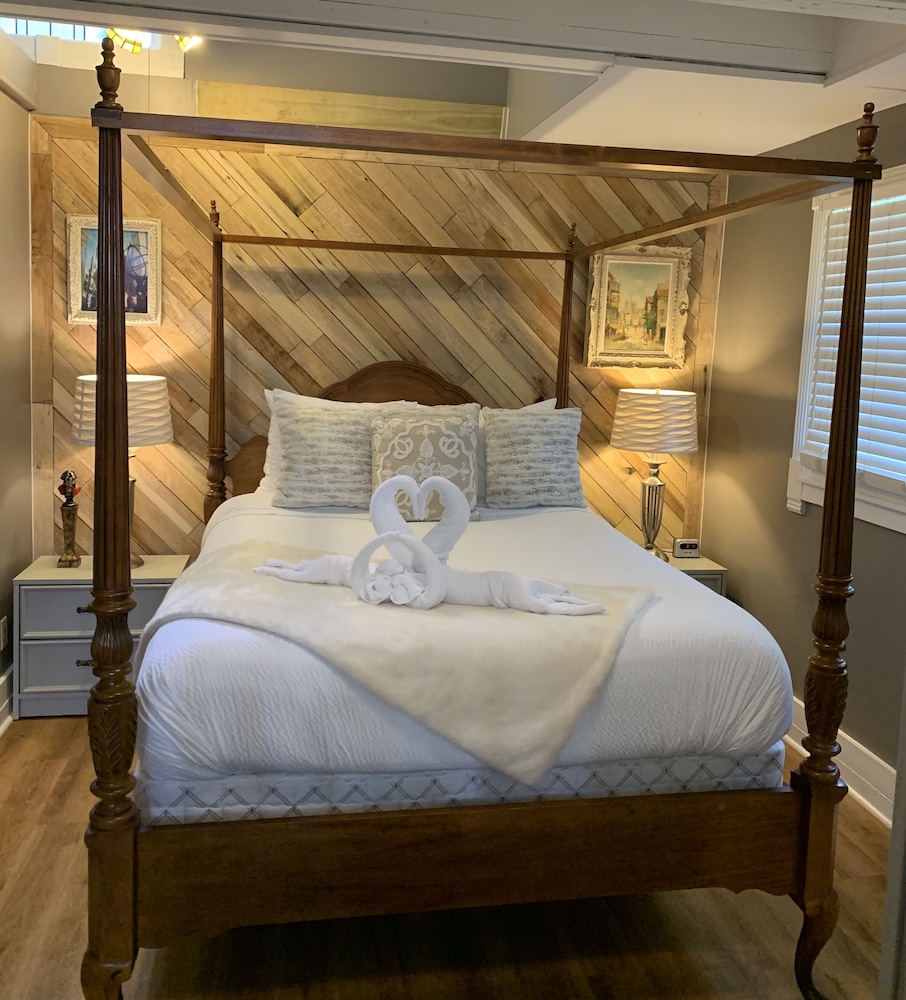 Peace and Plenty Inn B&B 25/71