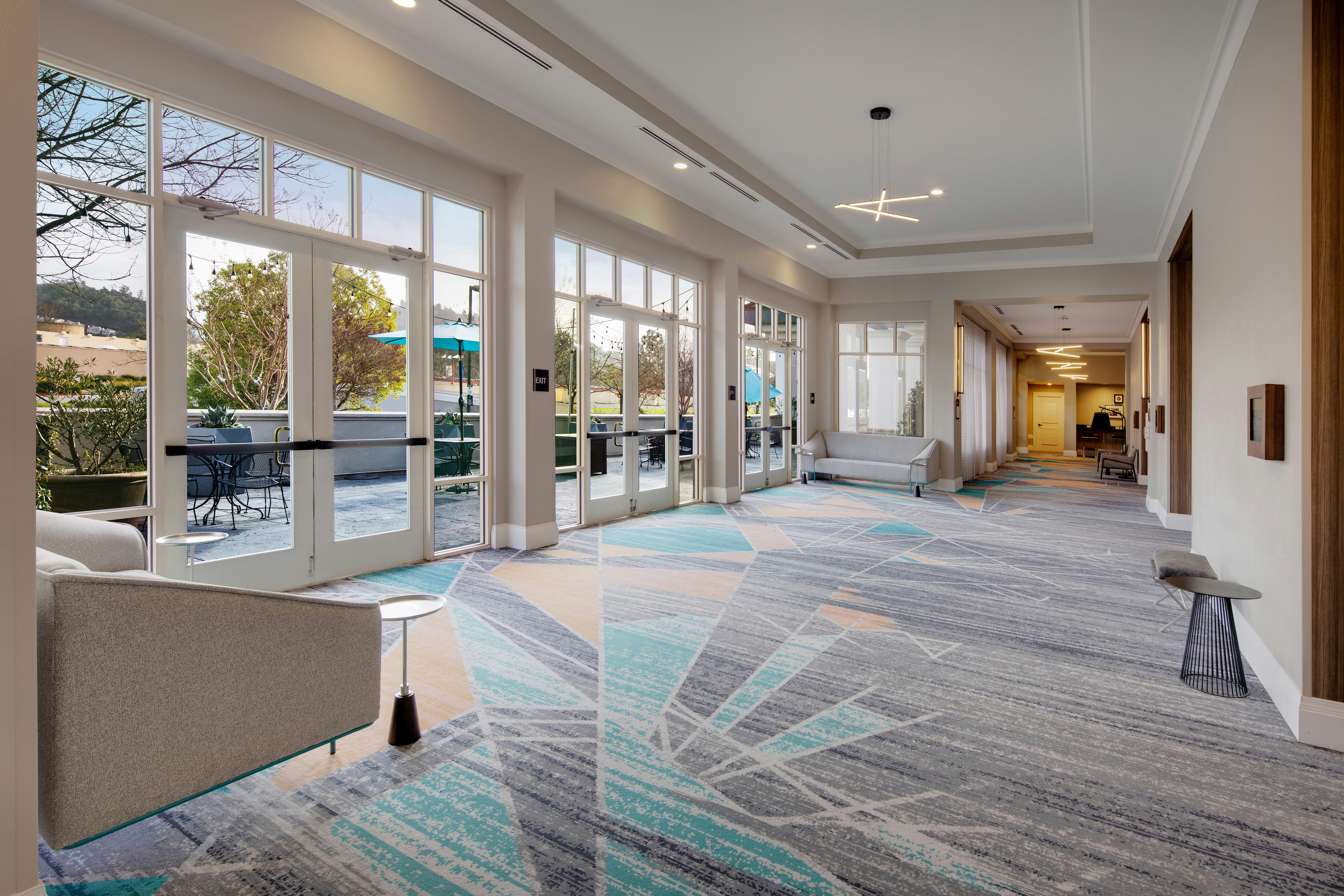 Embassy Suites by Hilton San Rafael at Marin Center 24/64