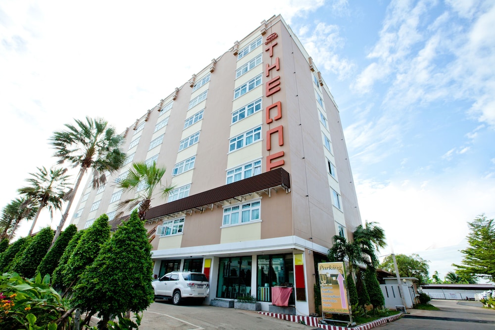 The One Hotel 8/70