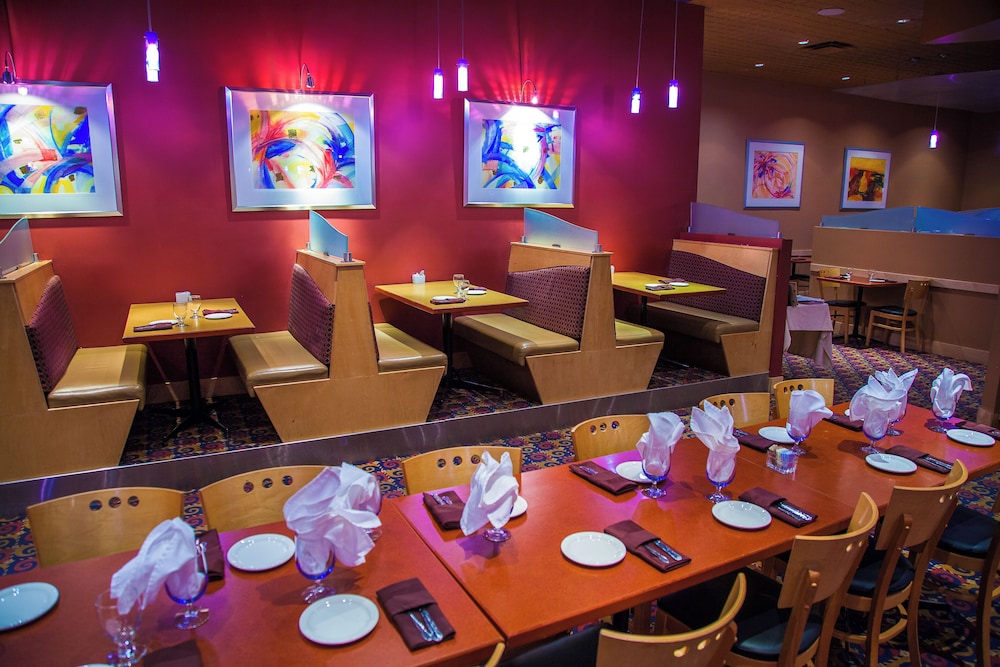 iHOTEL & Conference Centre Red Deer 45/57