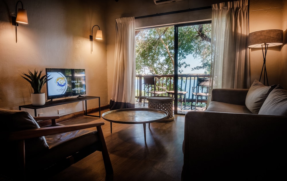 Chobe Marina Lodge 55/93