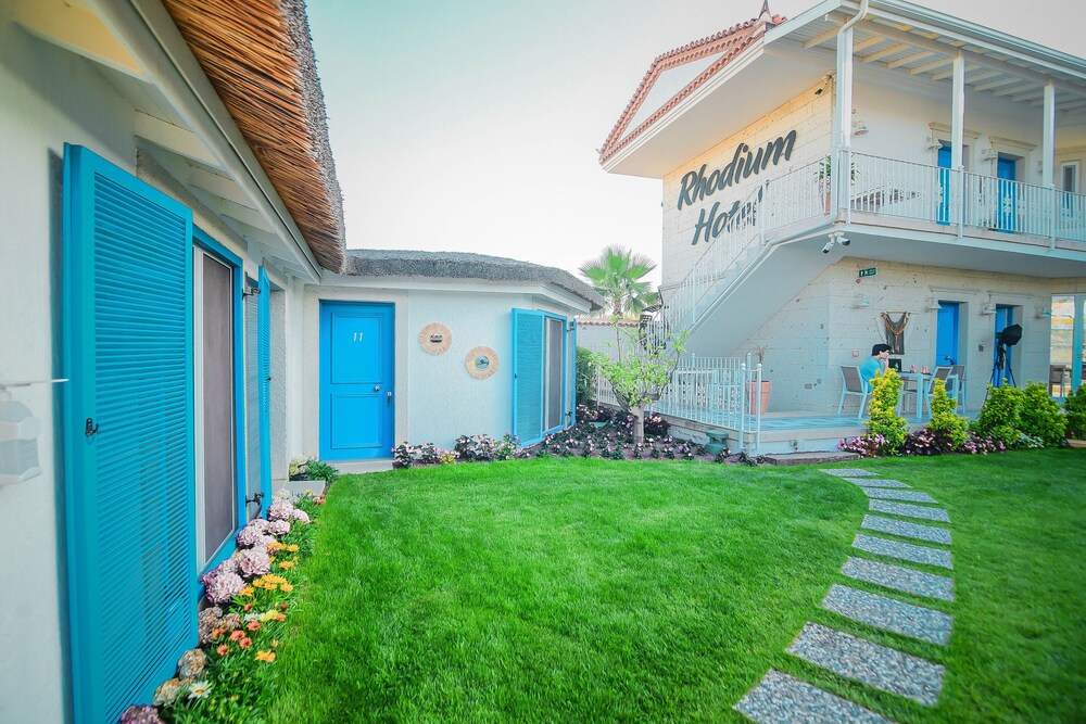 Rhodium Hotel Alacati 40/48