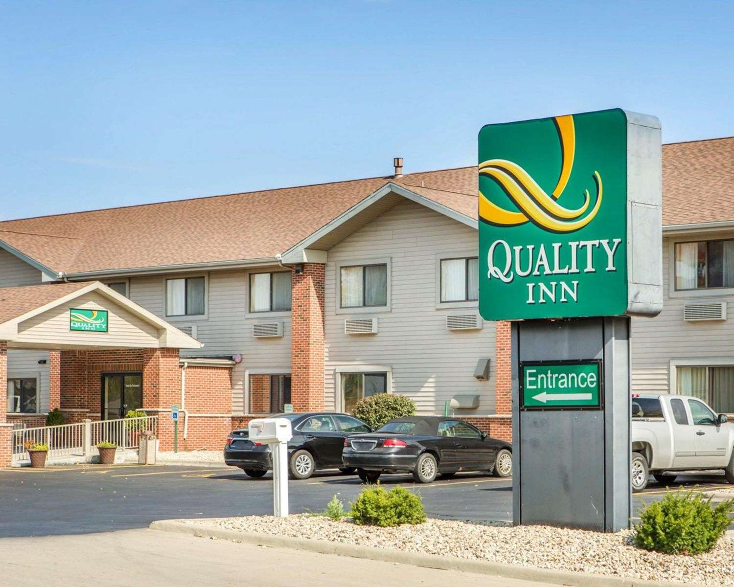 Quality Inn Ottawa near Starved Rock State Park 1/12