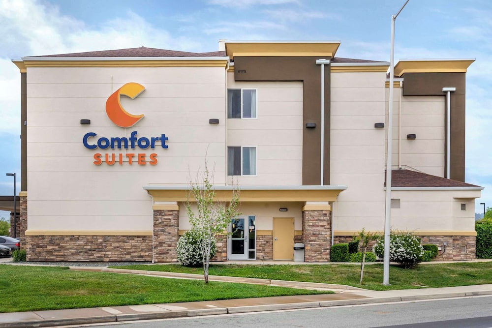 Comfort Suites Redding - Shasta Lake 3/52