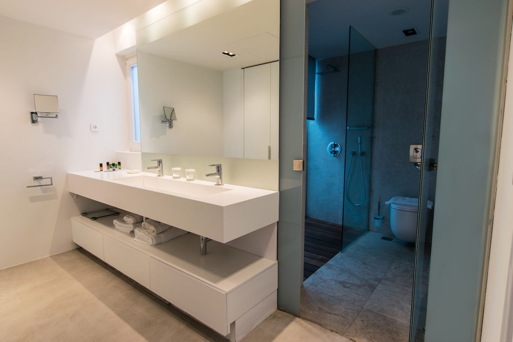 Patmos Aktis Suites And Spa 28/86
