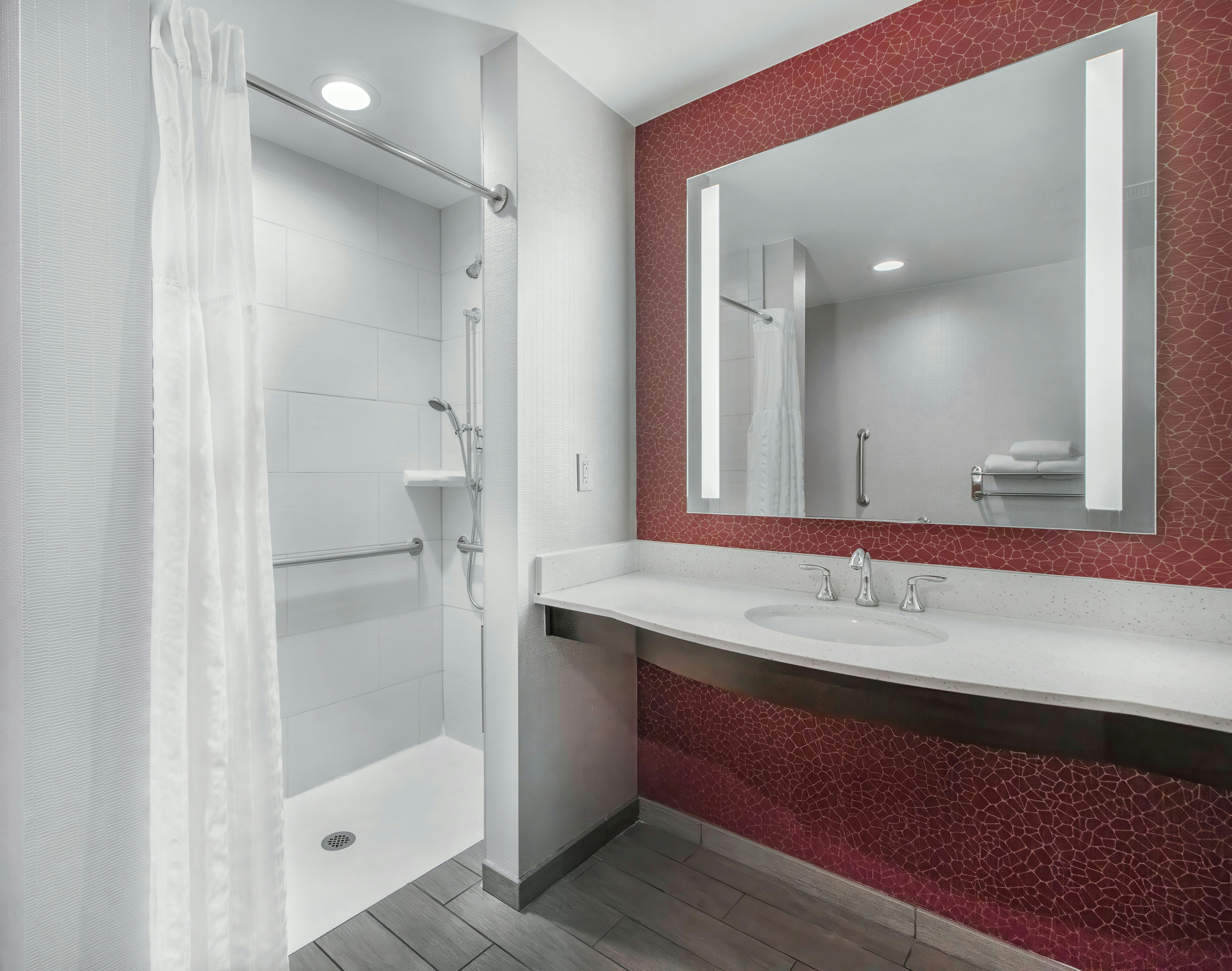 غرفة بسريرين كوين لذوي الإعاقة، Hilton Garden Inn Raleigh Cary 7/9