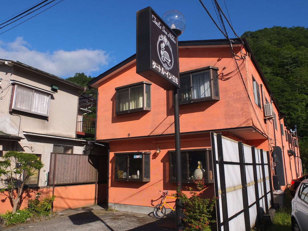Turtle Inn Nikko 2/63