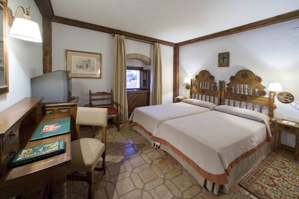 Parador de Plasencia 23/65