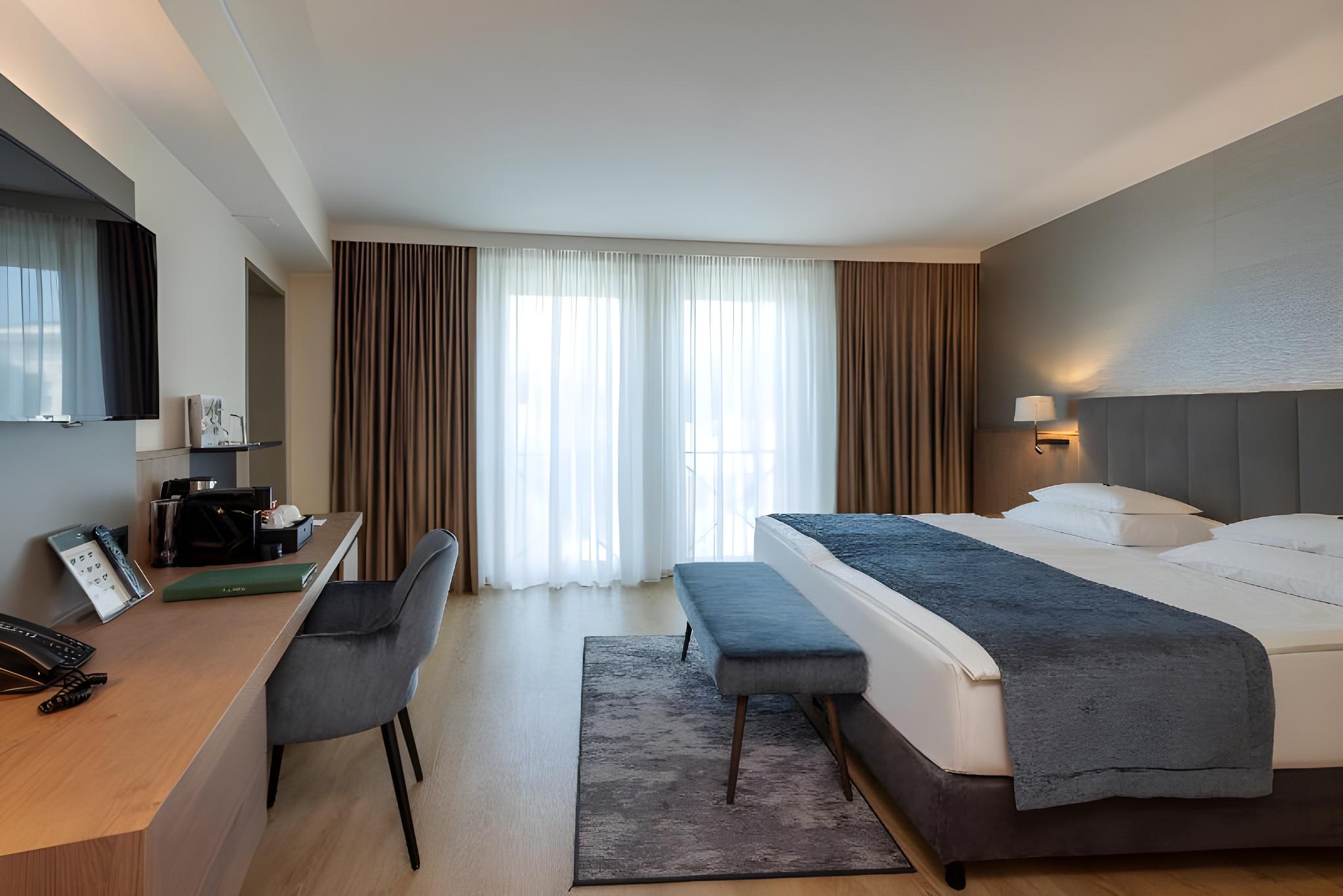 Room at Rogner Hotel, TIRANA