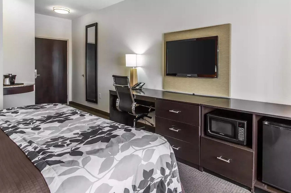 Sleep Inn & Suites Lubbock West 8/23