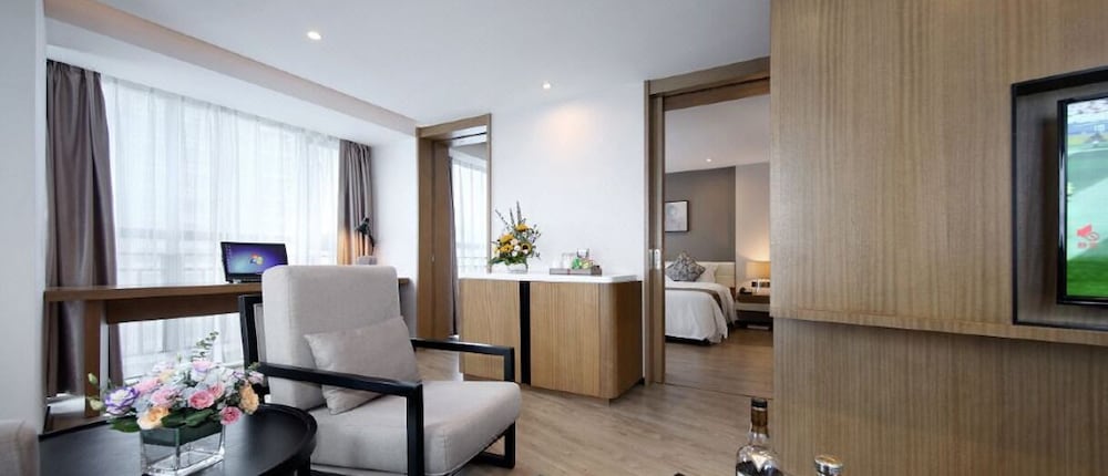Shenzhen Hongdu Hotel 52/60