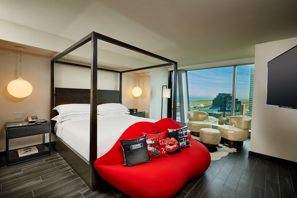 Rock, Suite, King Bed, Accessible