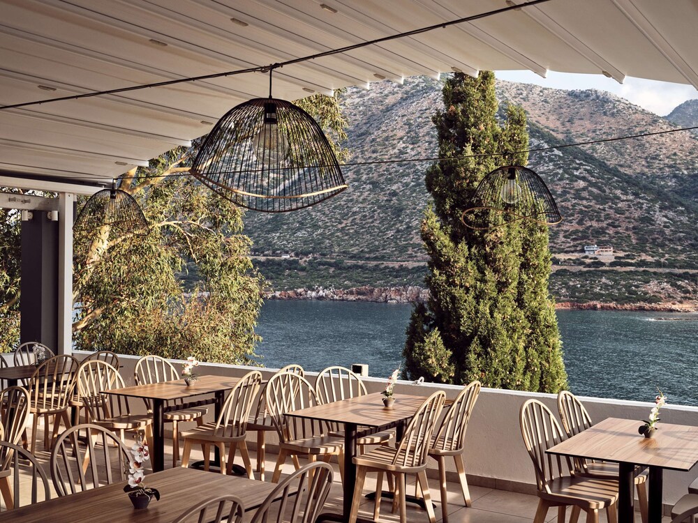 Troulis Apart Hotel 55/74