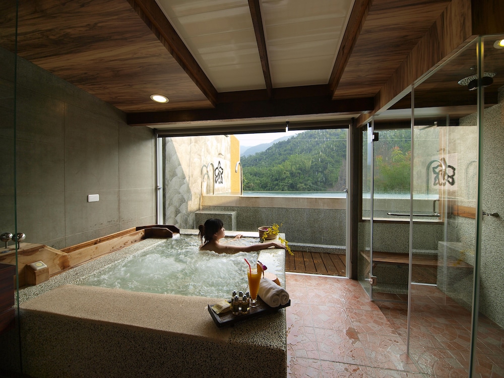 Grand Orchid Villa Resort 12/50