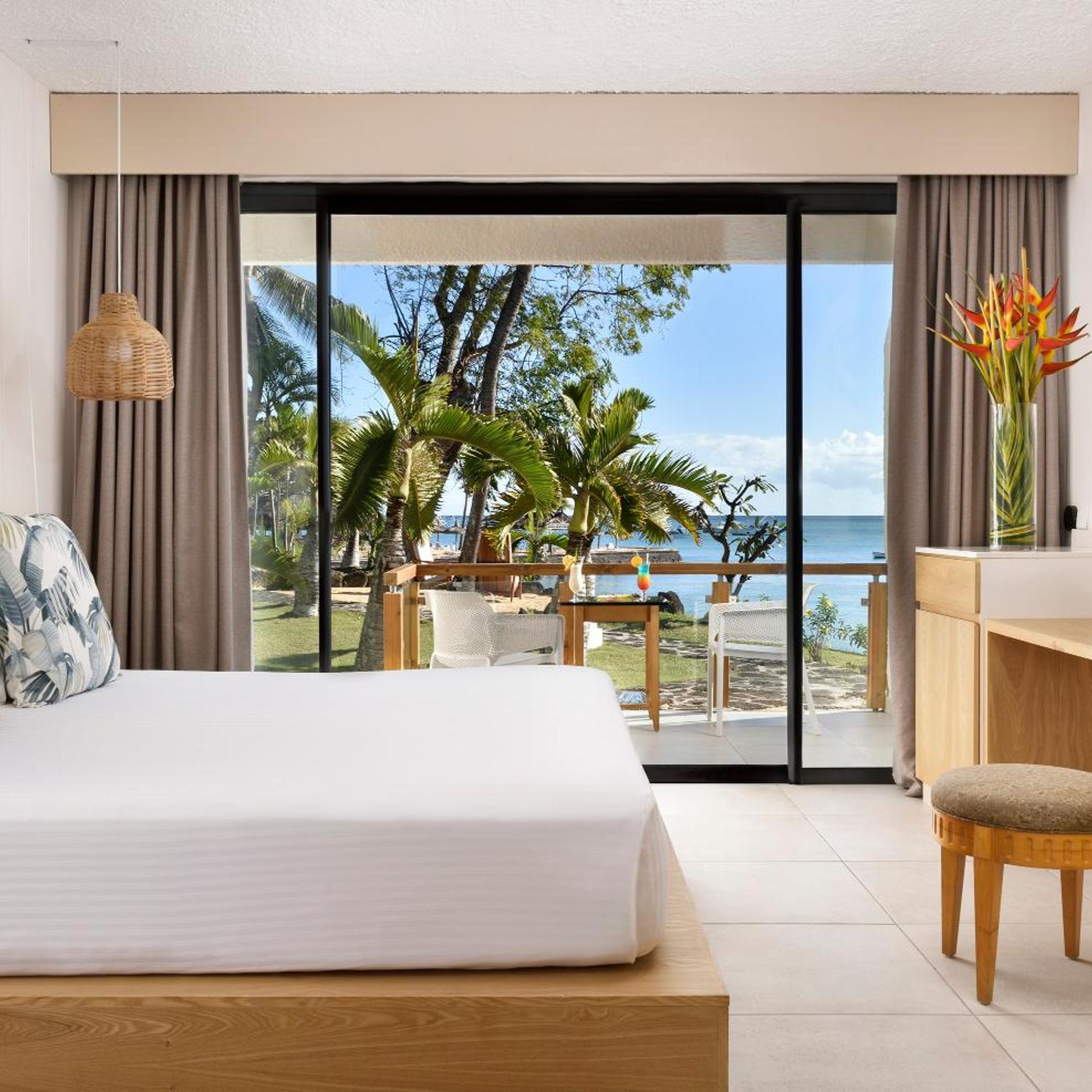 SIGNATURE, CORAL, EXECUTIVE, BEACH FRONT