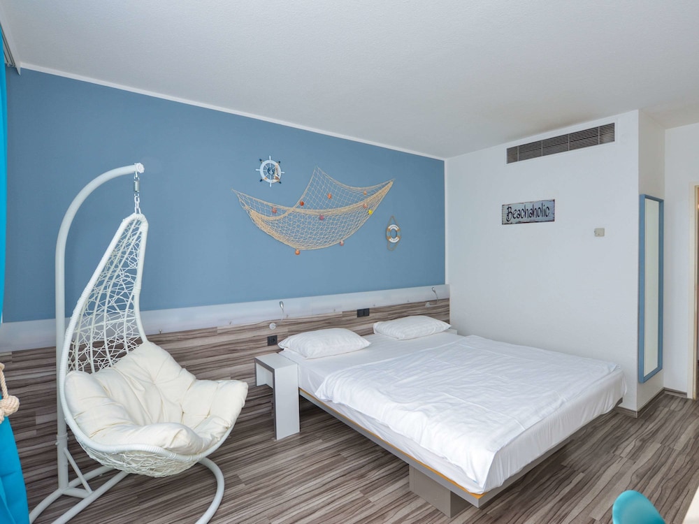 Ibis Styles Linz 12/45