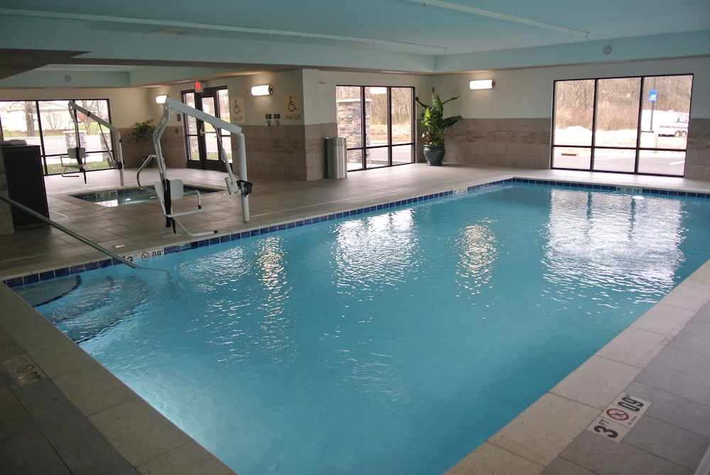 Hampton Inn & Suites Alliance in ALLIANCE - OH