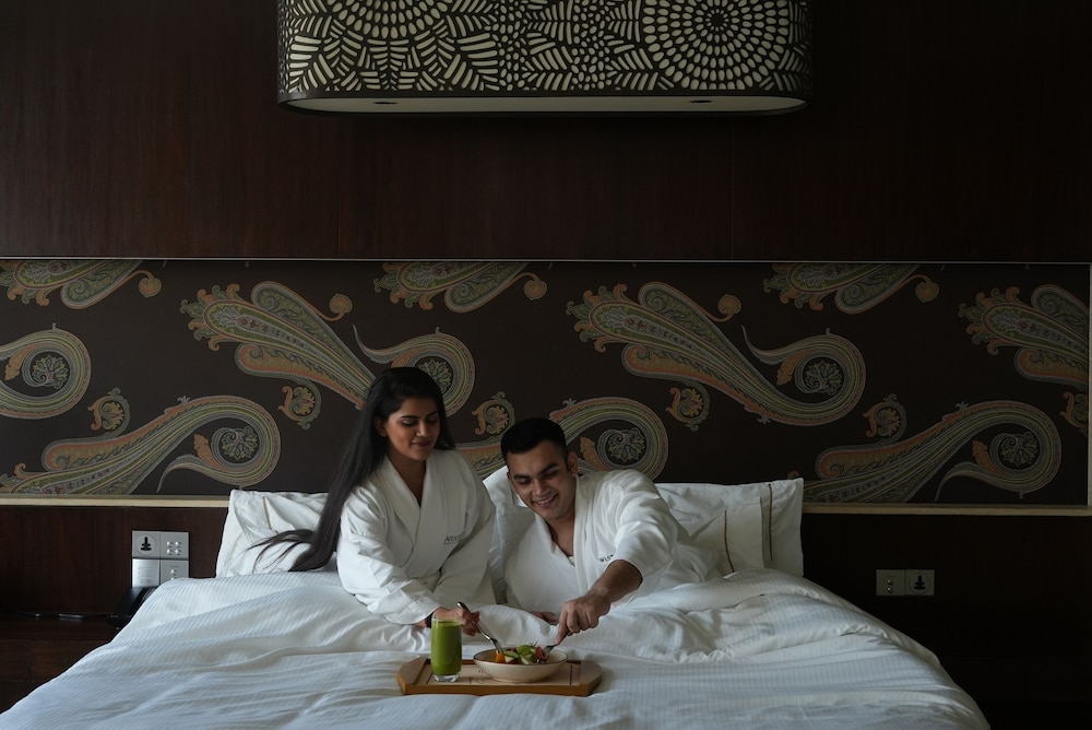 The Westin Gurgaon New Delhi 33/60