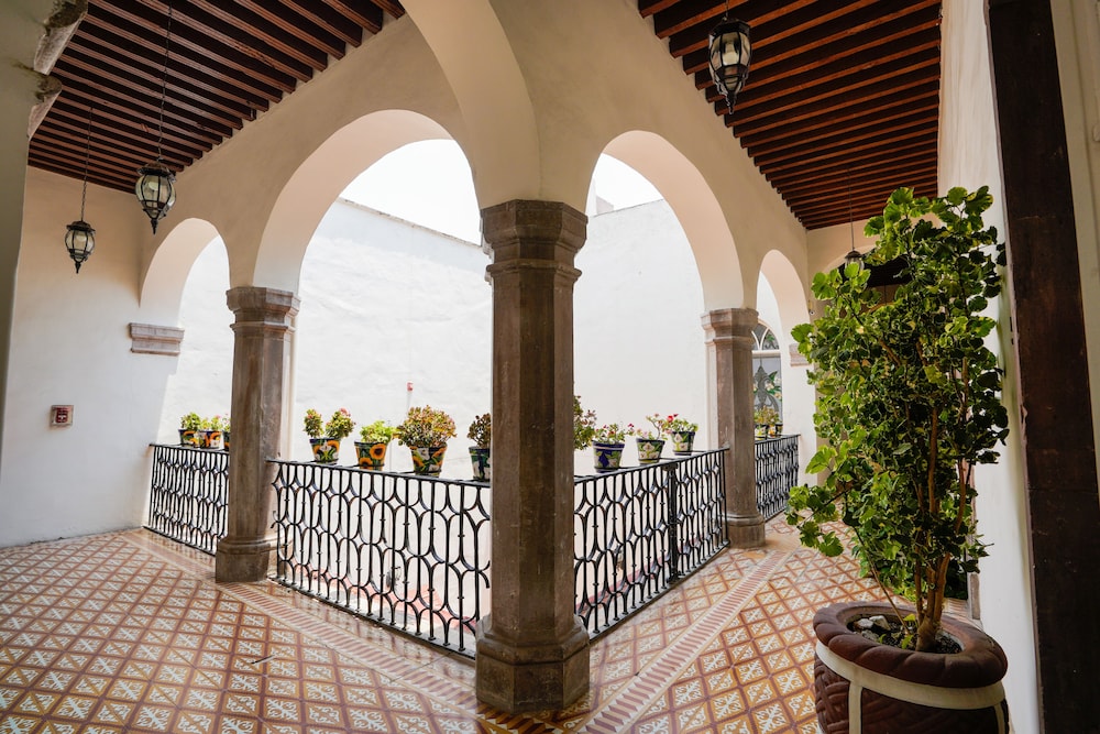 Hotel Senorial 43/50