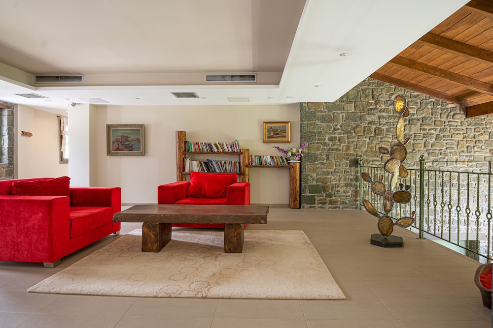 Anavasi Mountain Resort 29/50