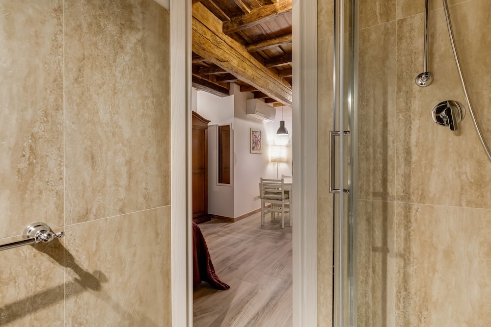 Pellegrino Campo de Fiori Suite 12/23