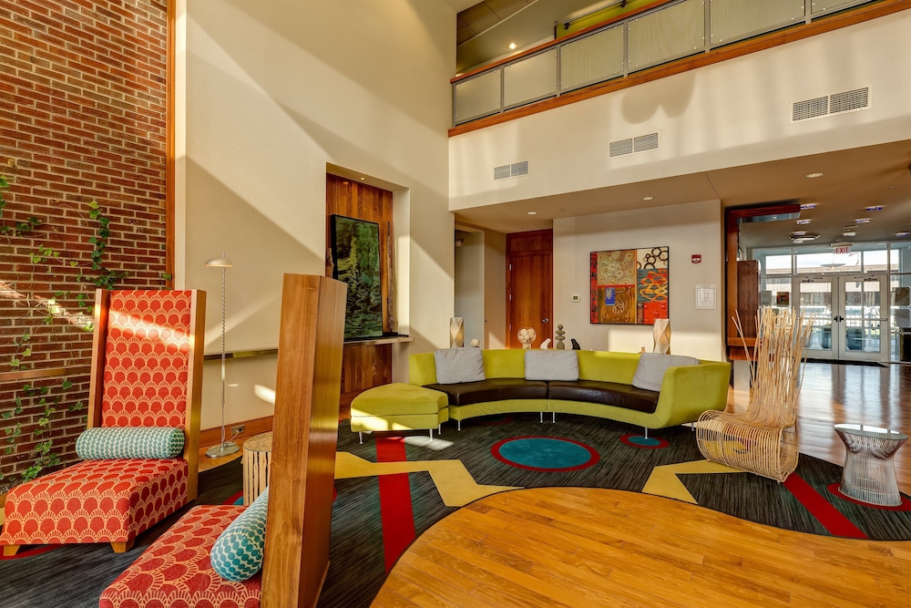 Hotel Indigo Columbus Architectural Center 47/80
