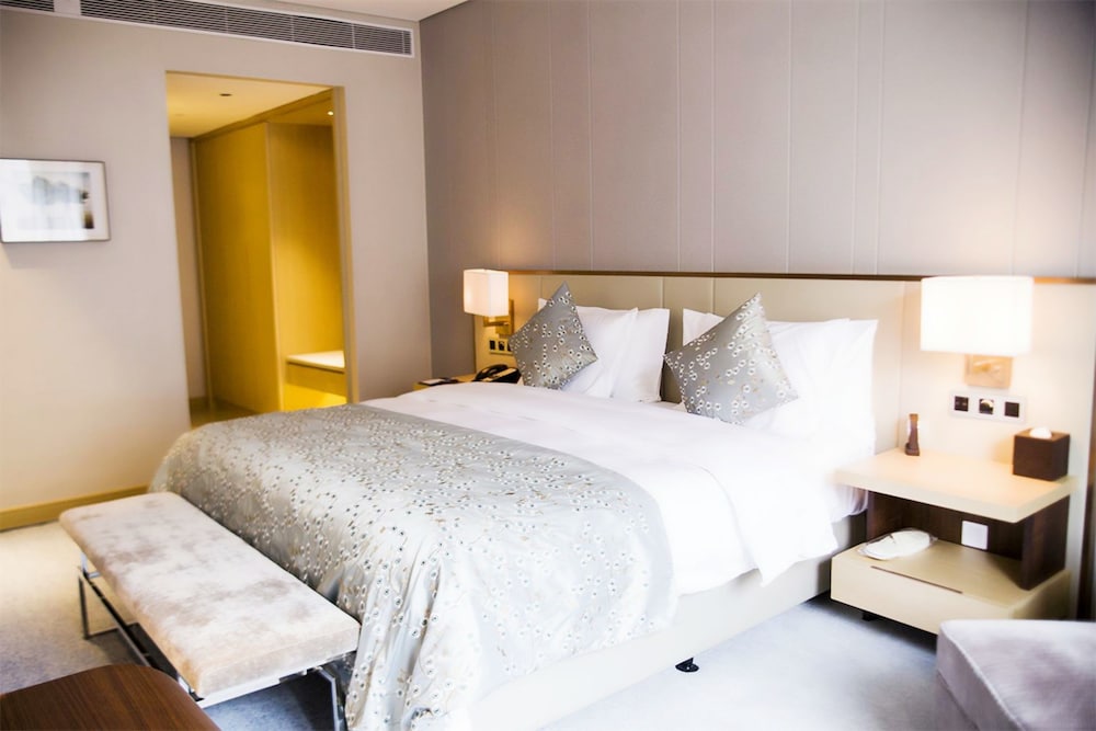 Wojo Hotel 17/50