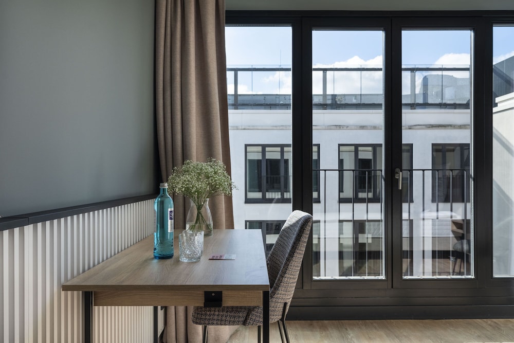 numa I Arc Rooms and Apartments (ex Hotel Angleterre) 37/38