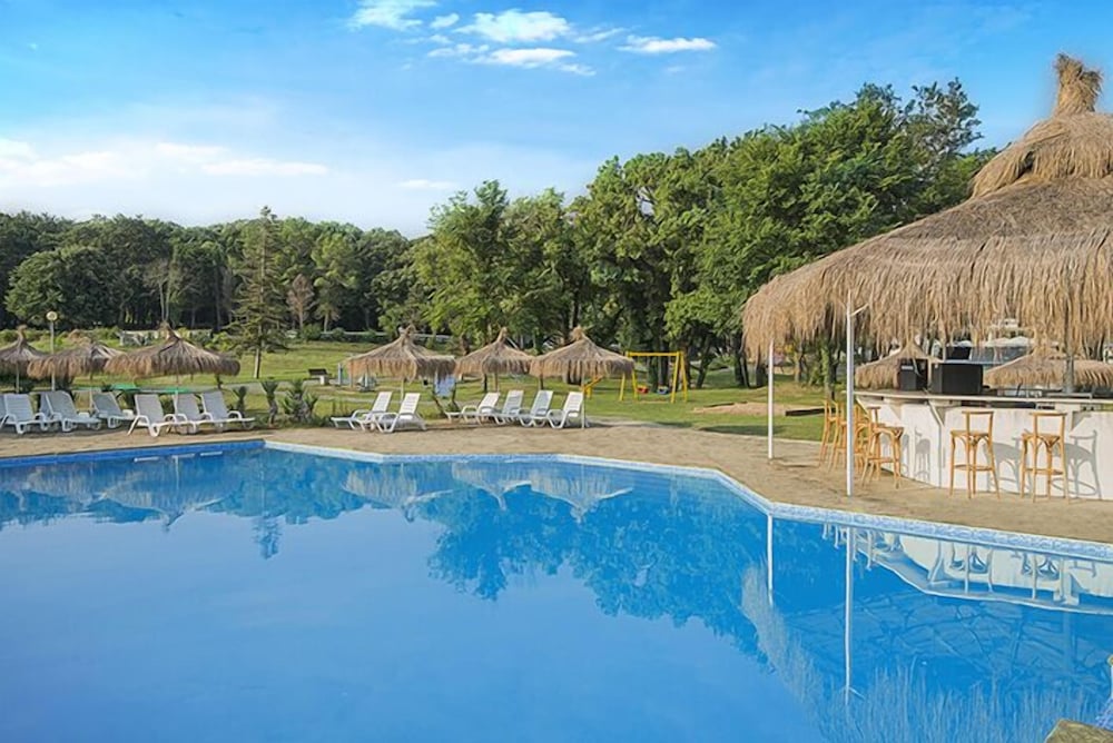 Hotel Forest Beach 40/40
