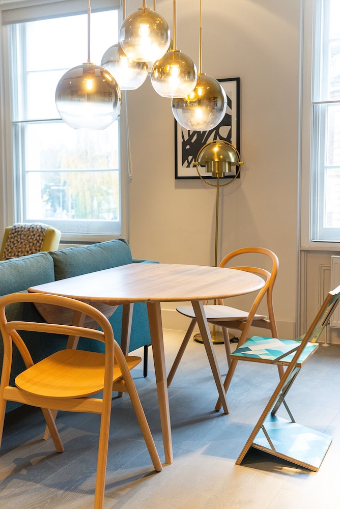 South Kensington by CAPITAL 48/65