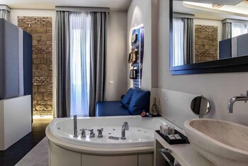 Via Veneto Prestige Rooms 24/59