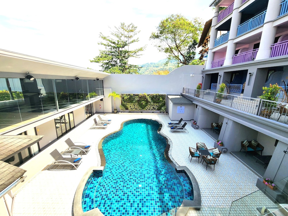 Amalthea Hotel 44/50