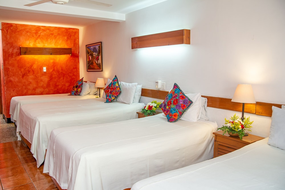 COMFORT, TRIPLE, MULTIPLE BEDS, MOUNTAIN VIEW