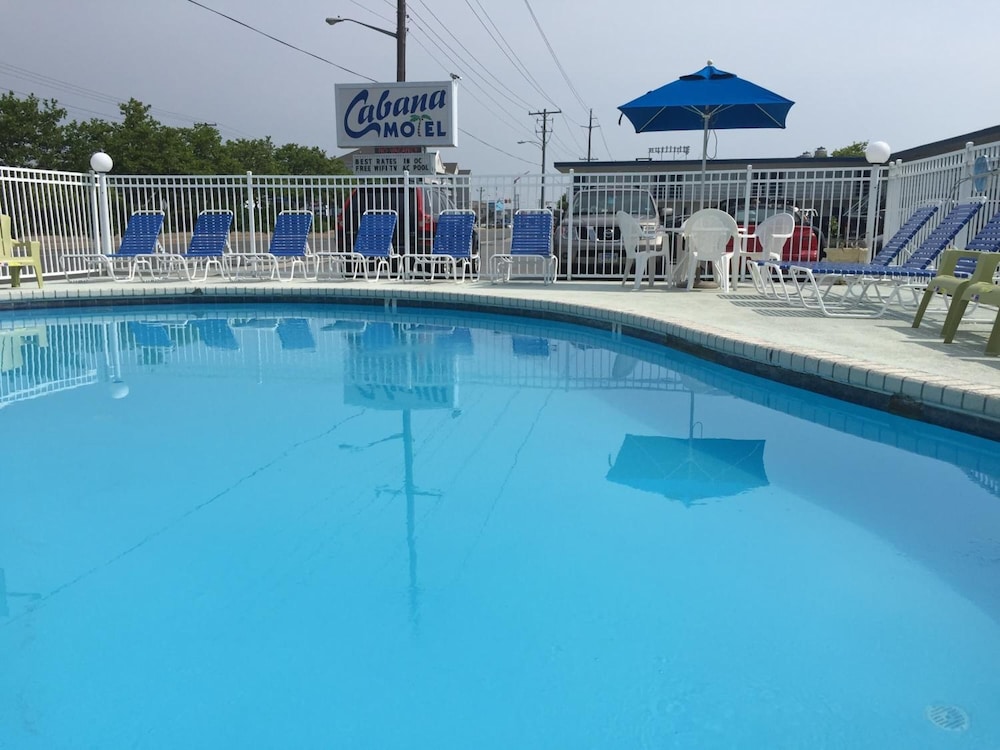 Cabana Motel 15/34