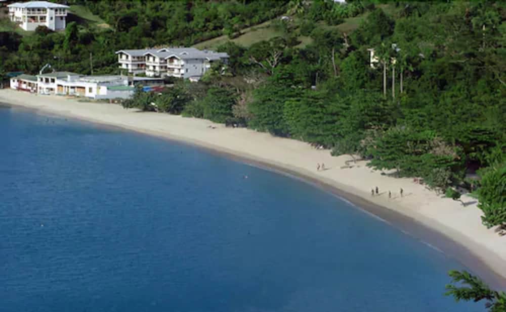 Gem Holiday Beach Resort 66/69