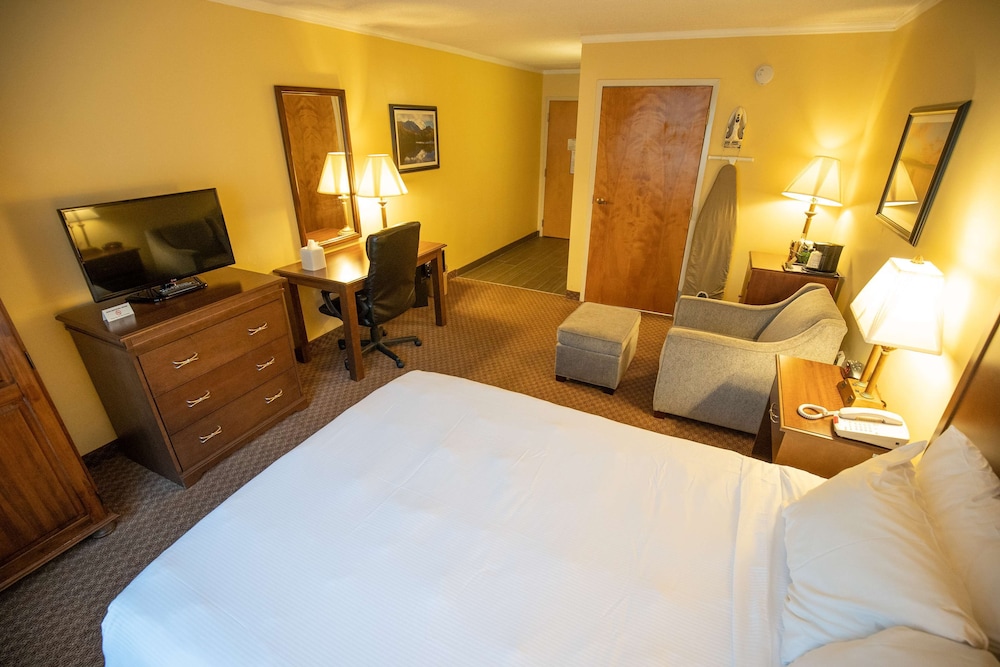 Skyline Hotel Lake George 15/53