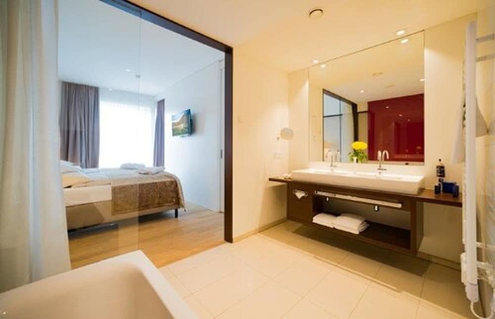 Hotel Konig Albert 50/50