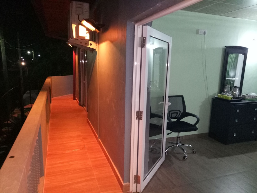 This Is It Guest House And Restaurant 28/50