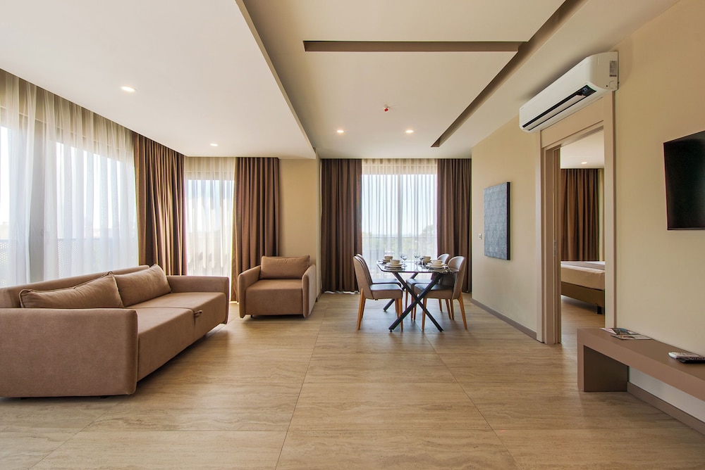 Prive Side Suite & Spa hotel - Adults Only 16+ 35/50