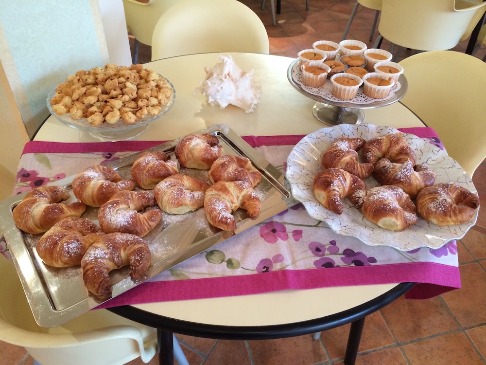 Hotel La Villa 18/50
