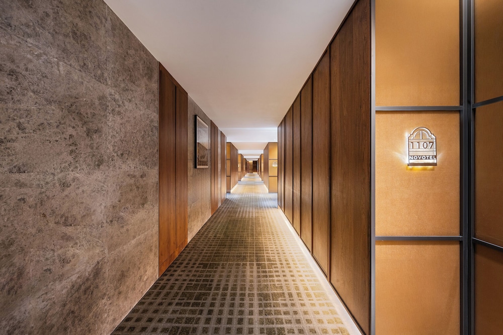 Novotel Shanghai Baoshan Jiusi 20/46